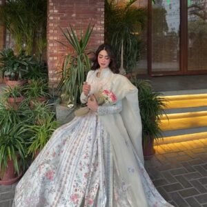 A Safira Stitched