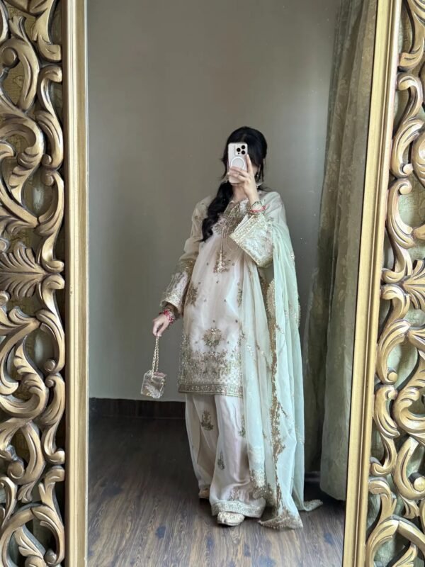 Diara Couture | Stitched
